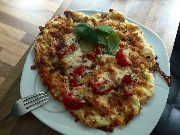 Frischkäsepizza mit Lachs - Rezepte1