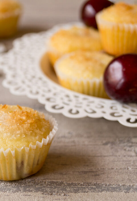 Ab zu Rias Gartenparty mit Kirsch-Kokos-Muffins