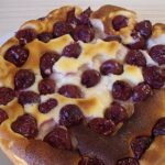 Gemüsepfannkuchen mit pochiertem Ei