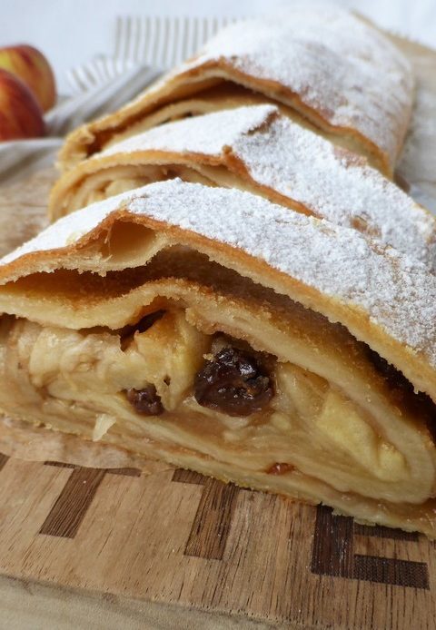 TOPFENTEIG – APFELSTRUDEL